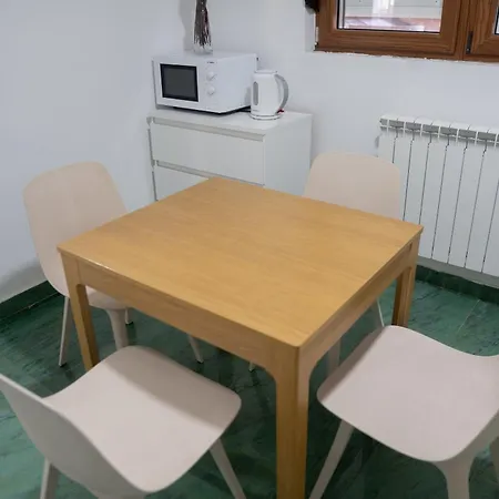 Tommy Apartment *